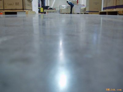 東莞混凝土密封固化劑 宇邦地坪材料，專(zhuān)業(yè)生產(chǎn)供應(yīng)商的品牌實(shí)力